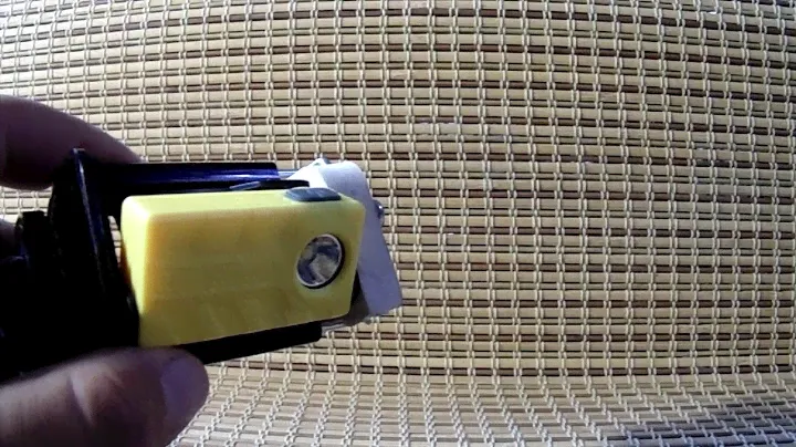 Фонарик Nitecore NU20 с магазина Banggood.com