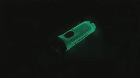 Обзор фонарика-брелока Nitecore TIKI GITD!