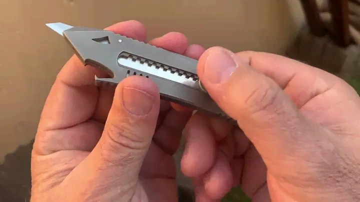 Nitecore NTK10 Titanium Utility Knife