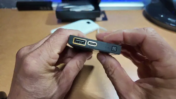 Nitecore NB10000 Gen2 Unboxing