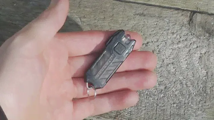 Nitecore Tube. Топовый фонарь на ключи